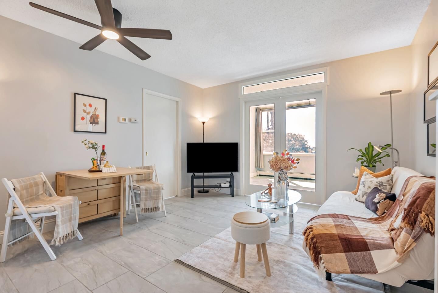 Property Photo: 2601 College Avenue 208 CA 94704