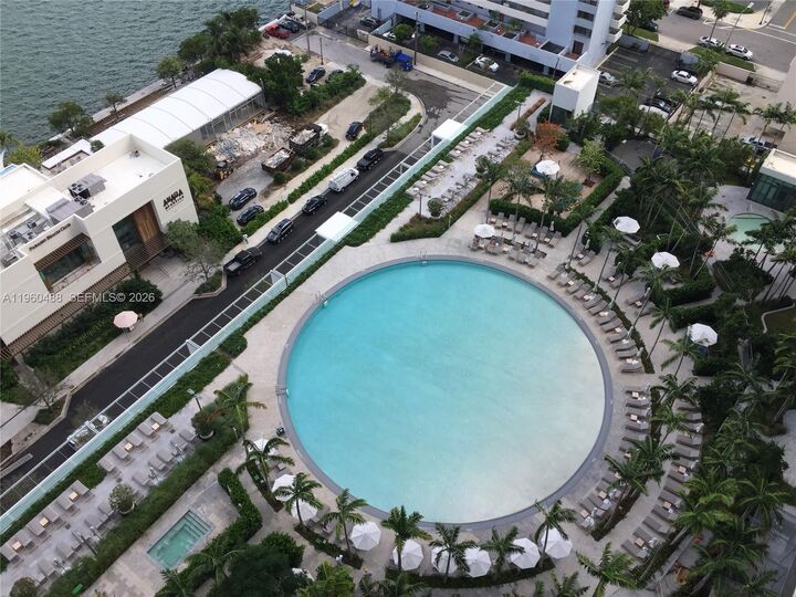 Property Photo:  650 NE 32nd St 2303  FL 33137 