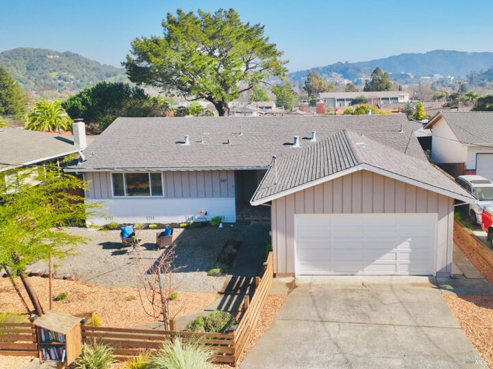 Property Photo:  587 Tanbark Terrace  CA 94903 