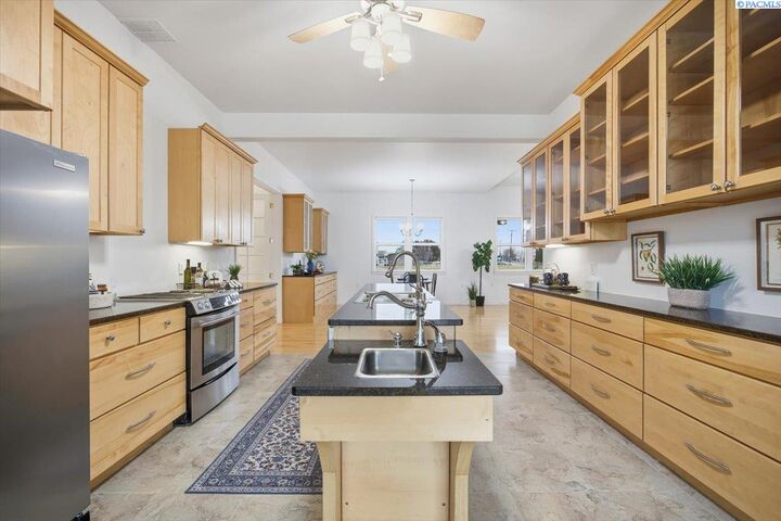 Property Photo: 4209 S Cascade WA 99337