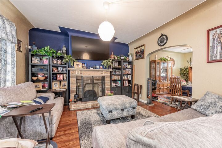 Property Photo:  2003 Bailie Avenue  PA 15132 