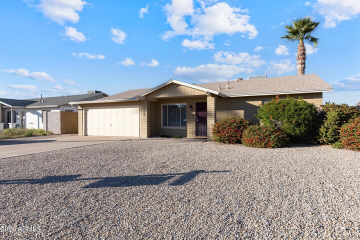 Property Photo:  520 E Watson Drive  AZ 85283 