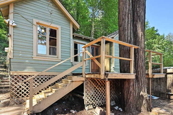 Property Photo:  10293 Field Lane  CA 95436 