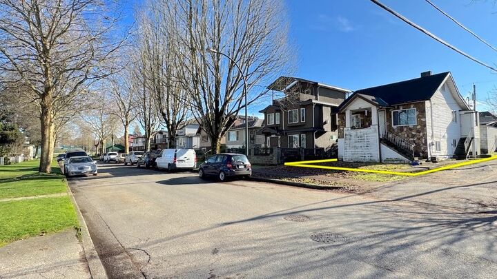 Property Photo: 3006 E 25th Avenue BC V5R 1J4