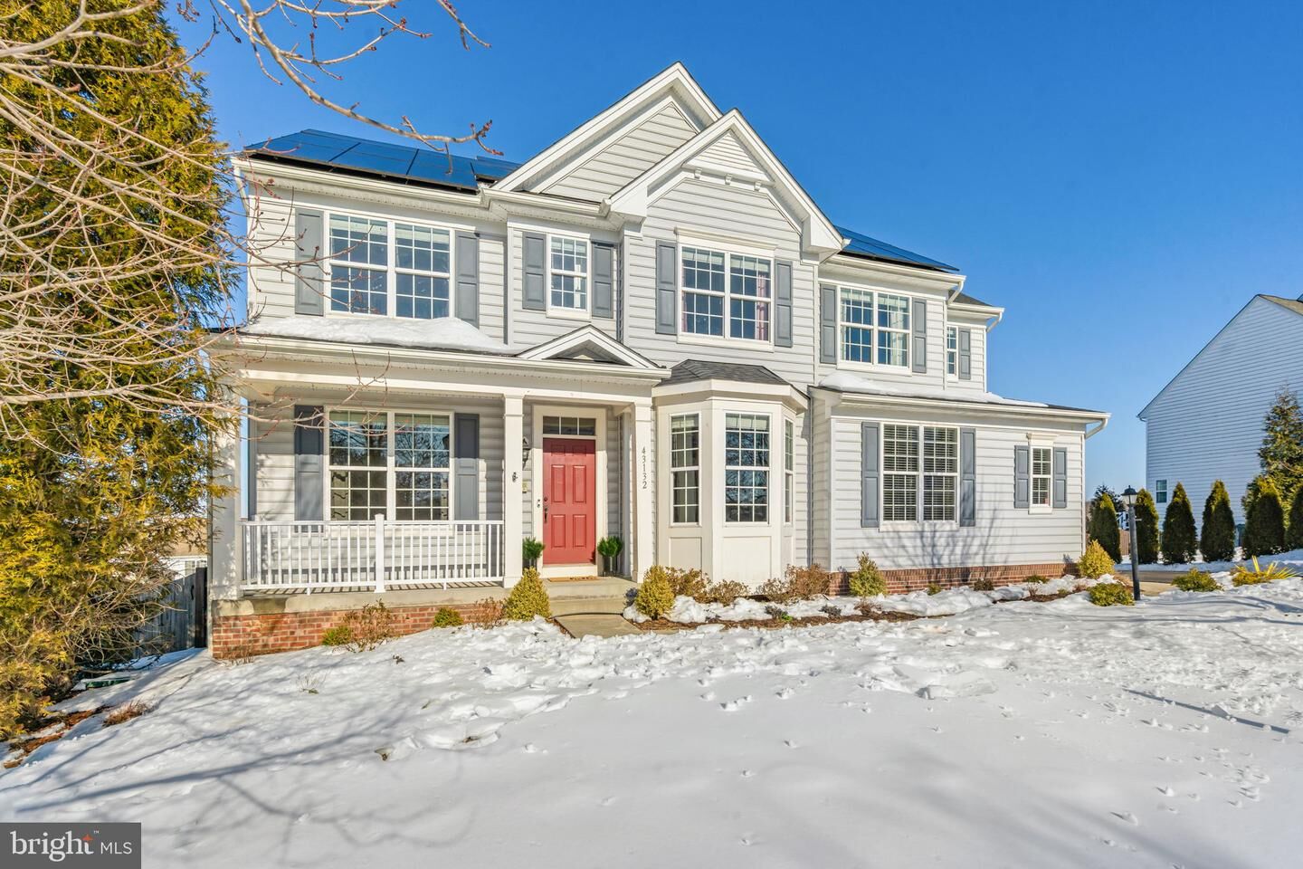 Property Photo:  43132 Butterfly Way  VA 20176 