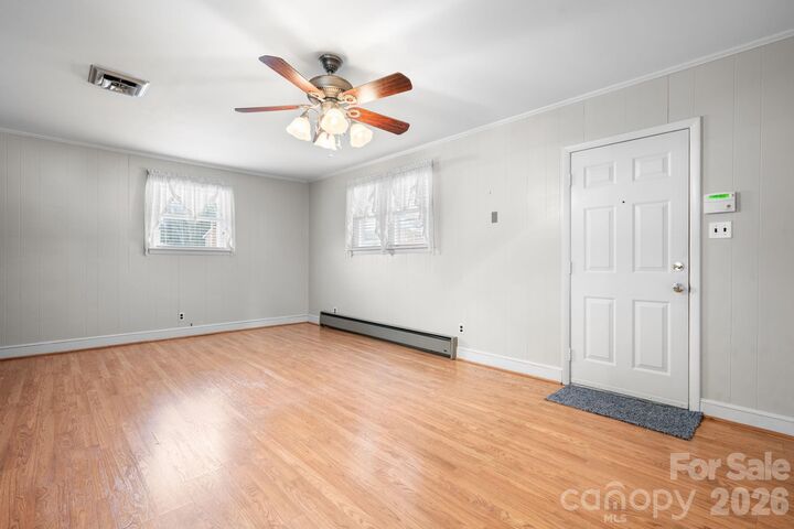 Property Photo: 1802 33rd Street NE NC 28601