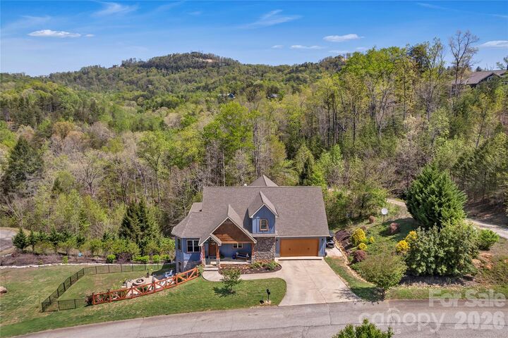 Property Photo:  334 Willow Top Lane  NC 28746 