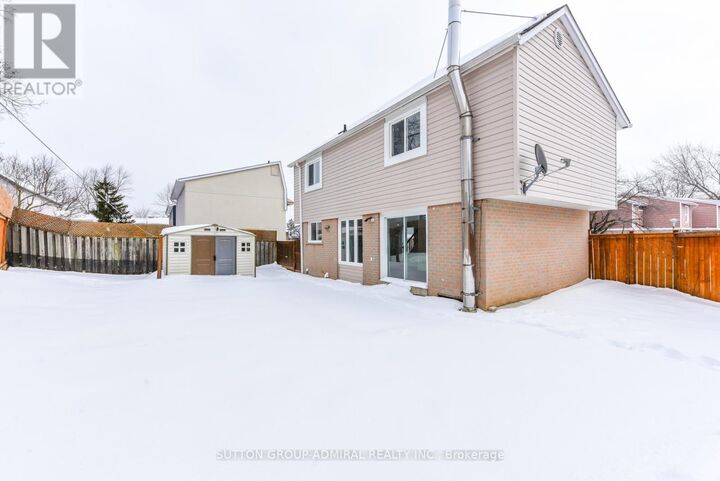 Property Photo: 4 Hardcastle Court ON L6S 2A9