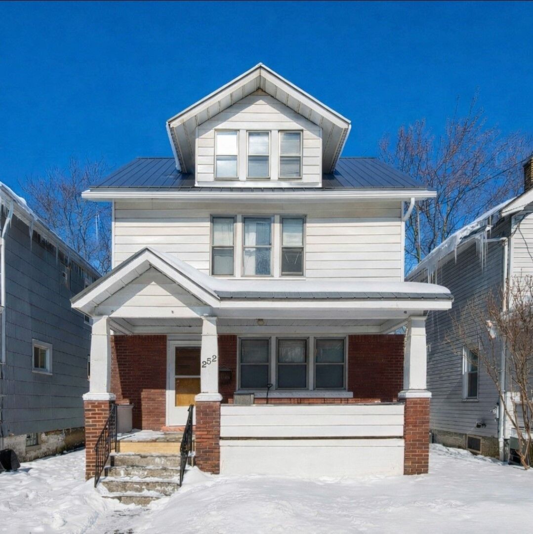 Property Photo:  252 E 31st Street  PA 16504 