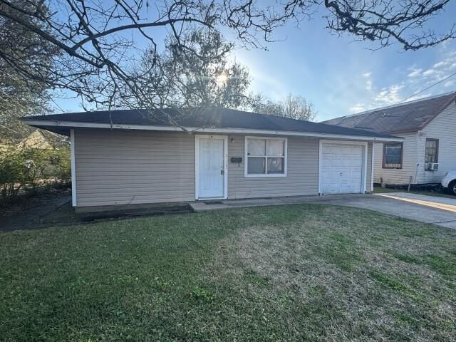 Property Photo:  3843 7th Avenue  TX 77642 