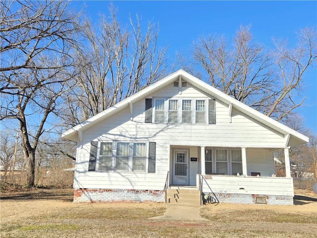 Property Photo: 310 E 5th Street KS 67335