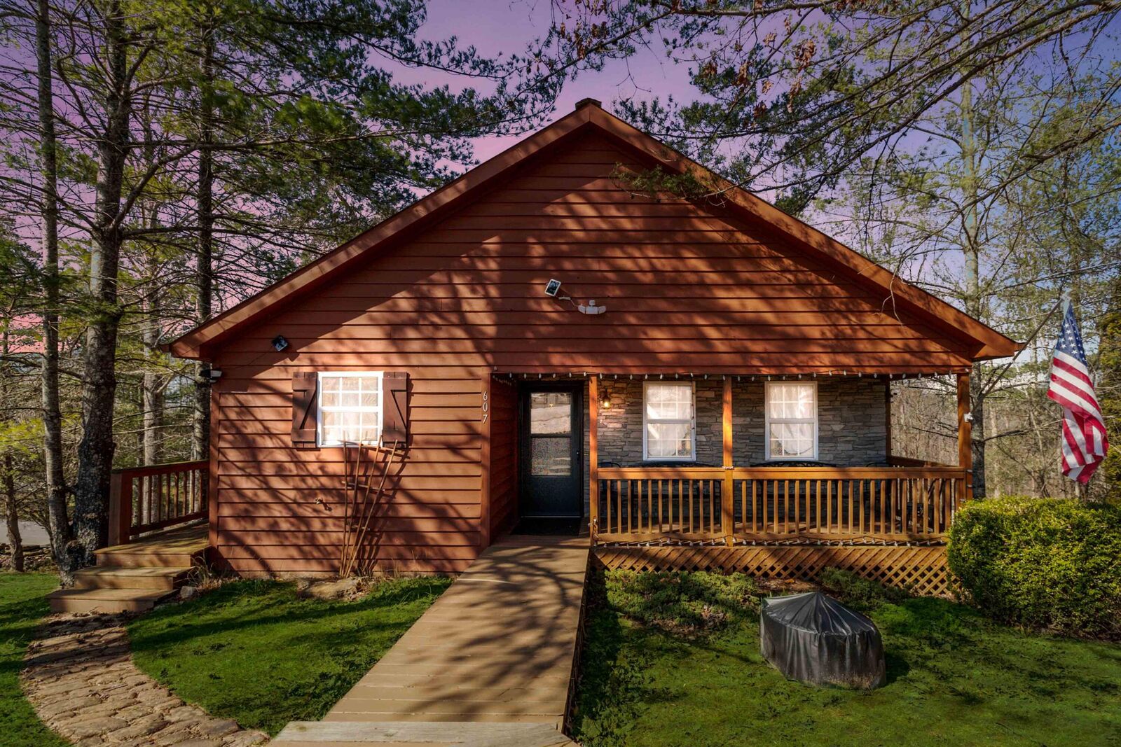 Property Photo:  607 Enchanted Forest Way  KY 42519 