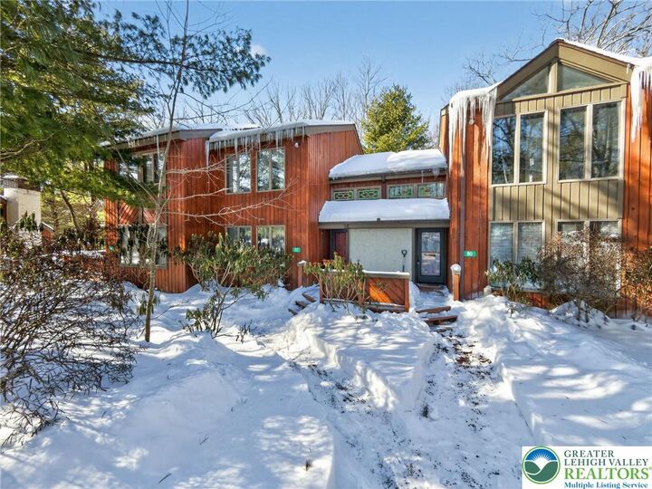 Property Photo:  82 Doe  PA 18624 