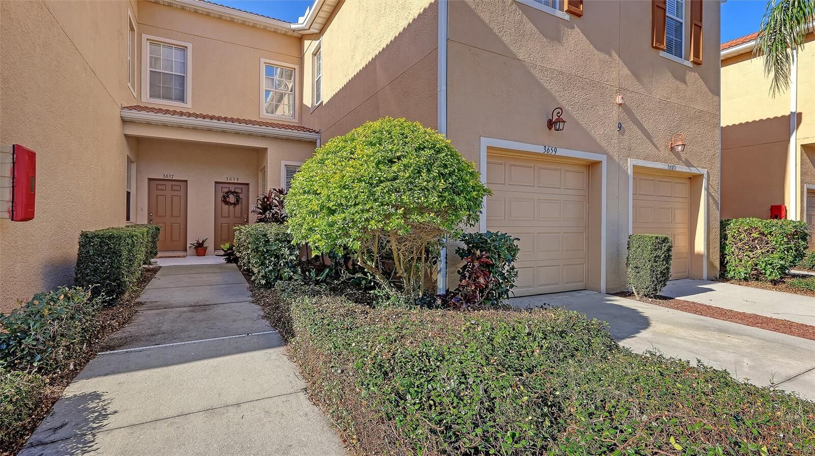 Property Photo:  3659 Parkridge Circle 9-103  FL 34243 