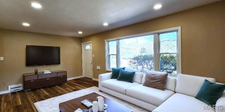 Property Photo: 8419 Falmouth Drive MO 63121