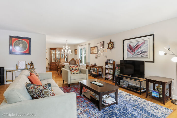 Property Photo:  454 Stone Place  IL 60090 