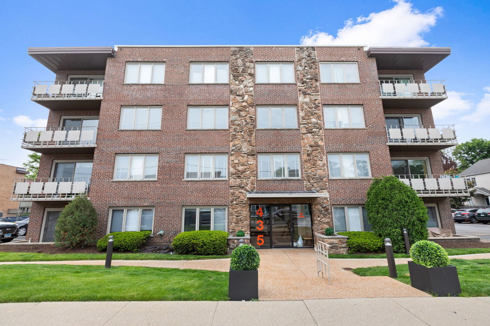 Property Photo:  435 Ridge Road 108  IL 60091 