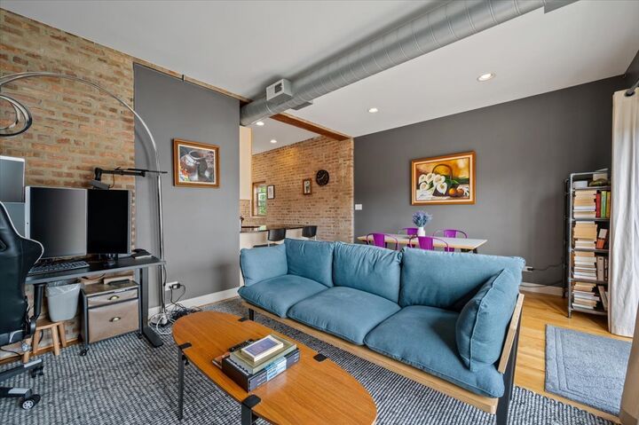 Property Photo: 925 S Aberdeen Street 3 IL 60607