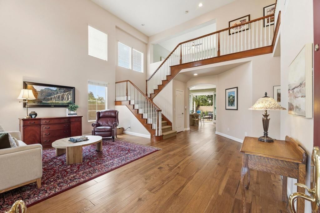 Property Photo:  5091 Seashell Place  CA 92130 