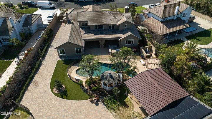 Property Photo:  525 Aqueduct Court  CA 93065 