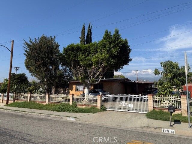 Property Photo: 17915 E Newburgh Street CA 91702