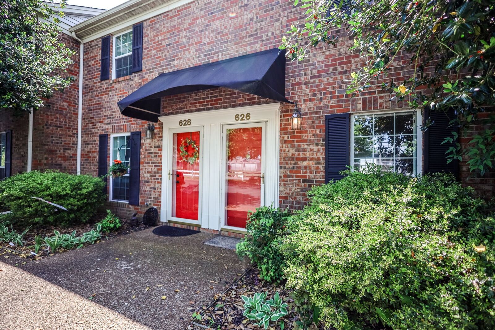 Property Photo:  626 Calhoun St  TN 37160 