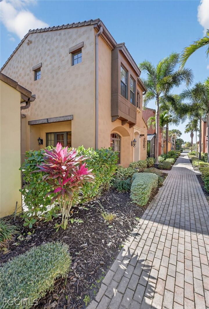 Property Photo: 11860 Liana Street 8903 FL 33912