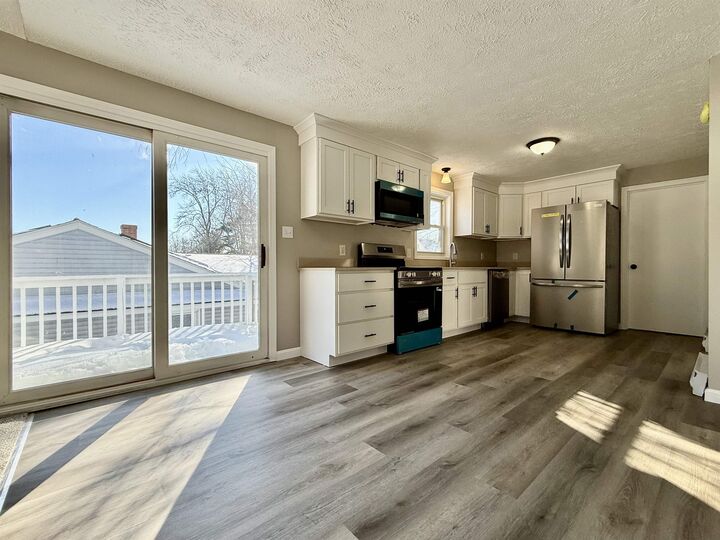 Property Photo:  186 Grand Avenue  NH 03109 