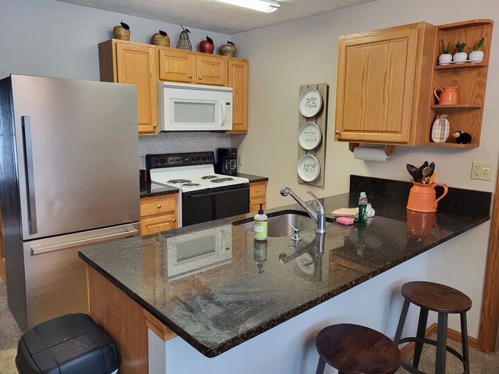 Property Photo:  41 Jack O' Lantern Drive  NH 03262 