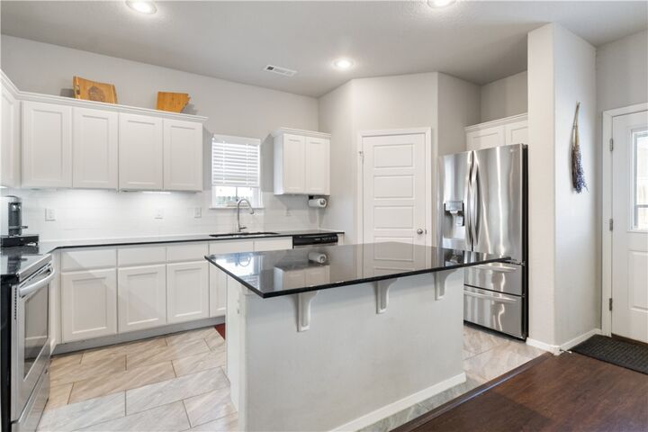 Property Photo:  2546 Wyandotte Avenue  AR 72764 