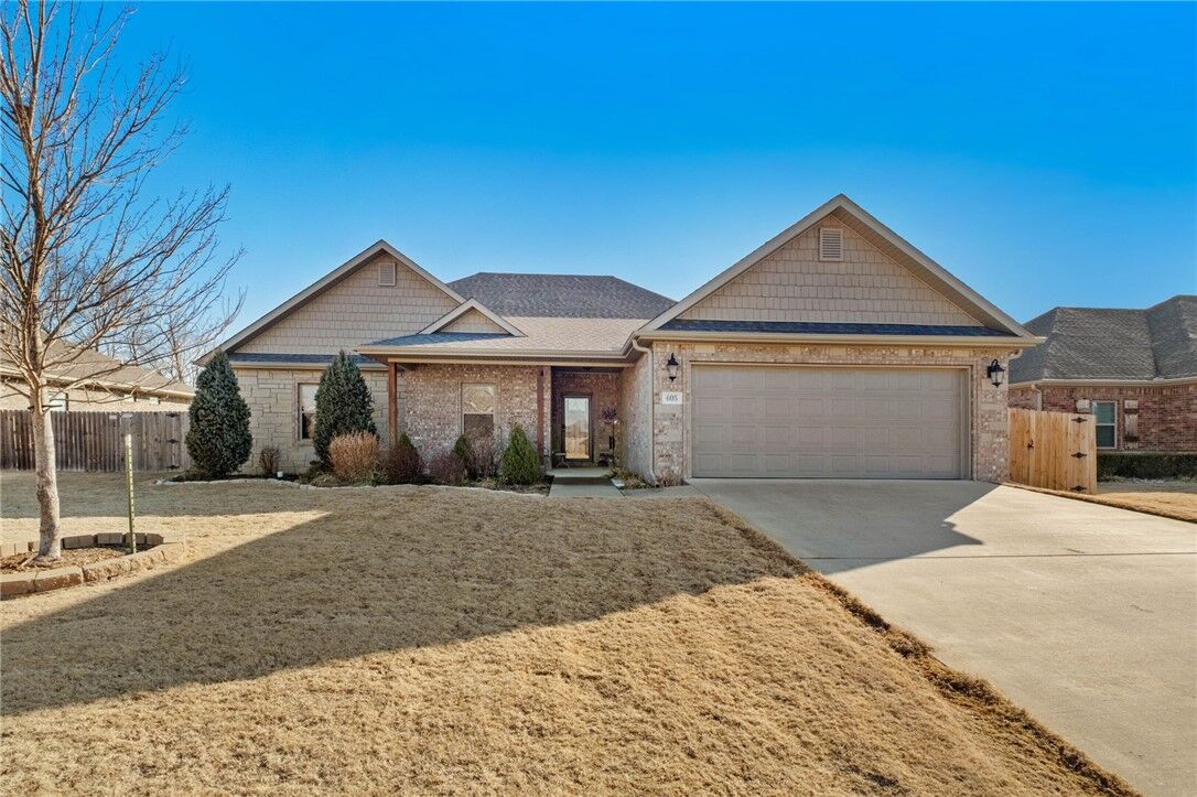 Property Photo:  605 Chamberlain Road  AR 72753 