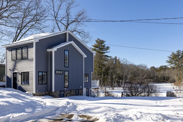 Property Photo:  6 Hillside Rd  MA 01532 