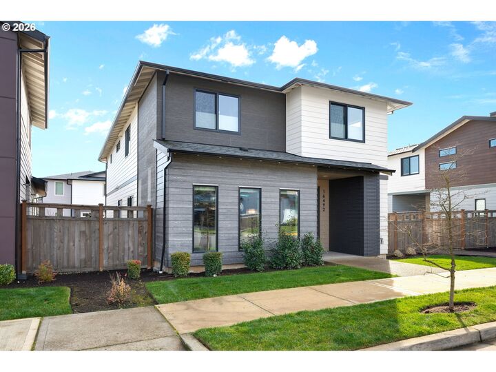 Property Photo:  16492 SE Silver Creek Falls Dr  OR 97086 