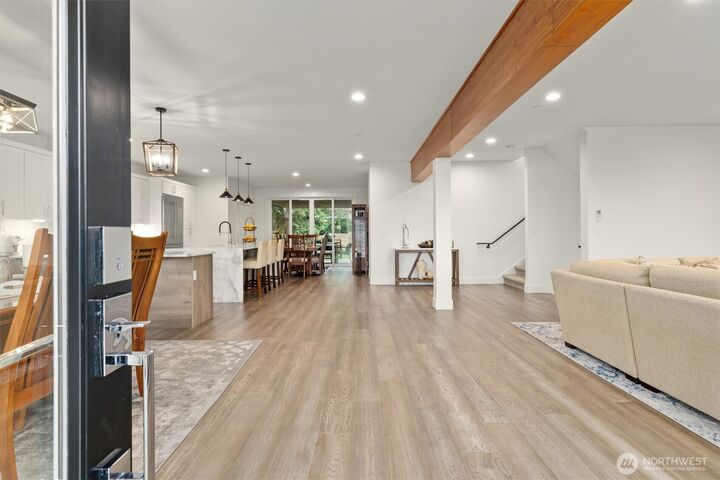 Property Photo:  6921  55th Avenue S  WA 98118 