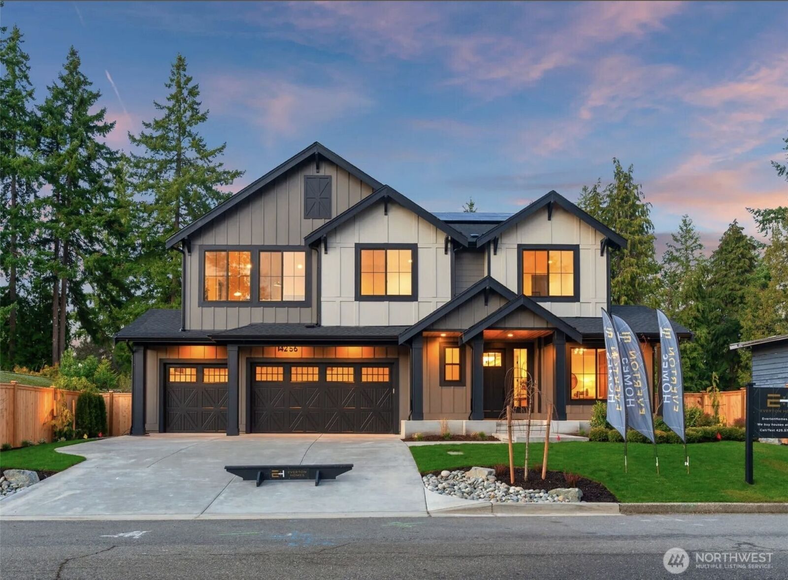 Property Photo:  14256 SE 41st Street  WA 98006 