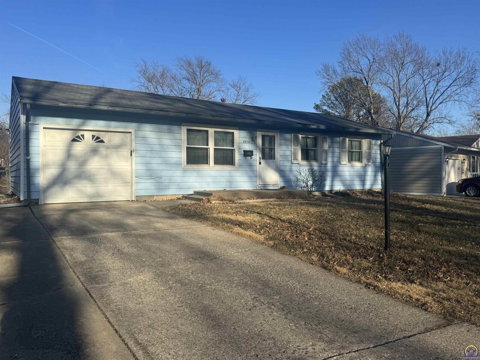 Property Photo:  5236 SW 27th St  KS 66614 