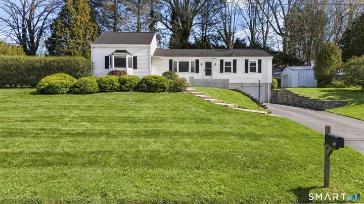 Property Photo:  338 Kenwood Avenue  CT 06518 