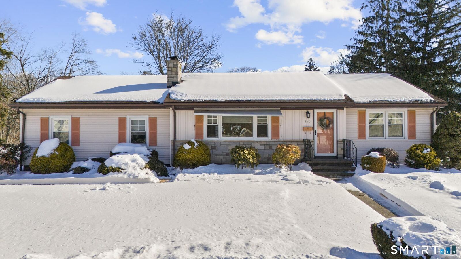 Property Photo: 710 East Main Street CT 06614