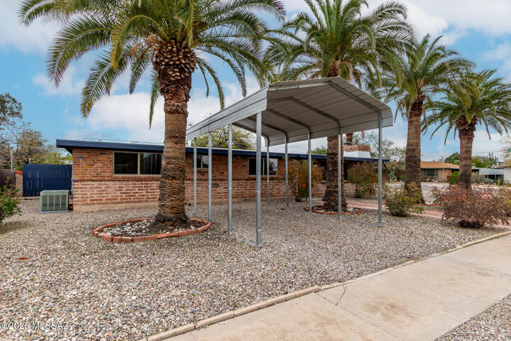 Property Photo:  861 S Charles Avenue  AZ 85711 