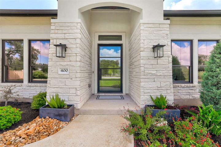 Property Photo:  400 Flint Ridge Trail  TX 78628 