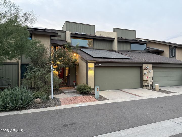 Property Photo:  7352 N 7th Place  AZ 85020 