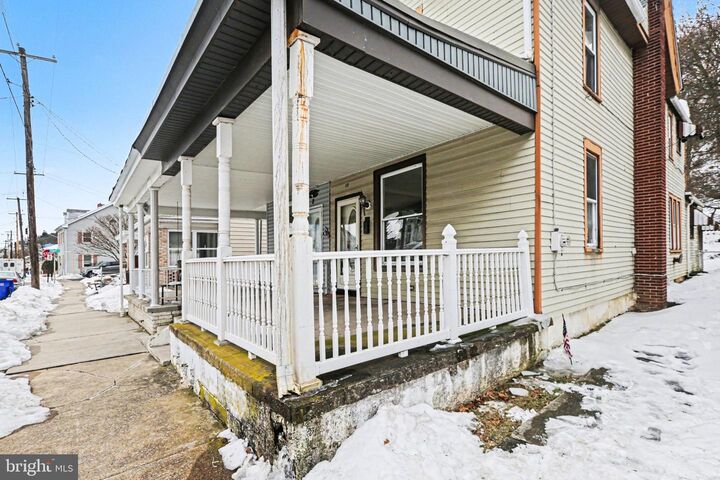 Property Photo:  10 N 2nd Street  PA 17043 