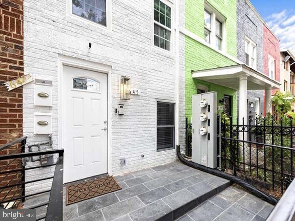 Property Photo:  645 Morton Street NW  DC 20010 