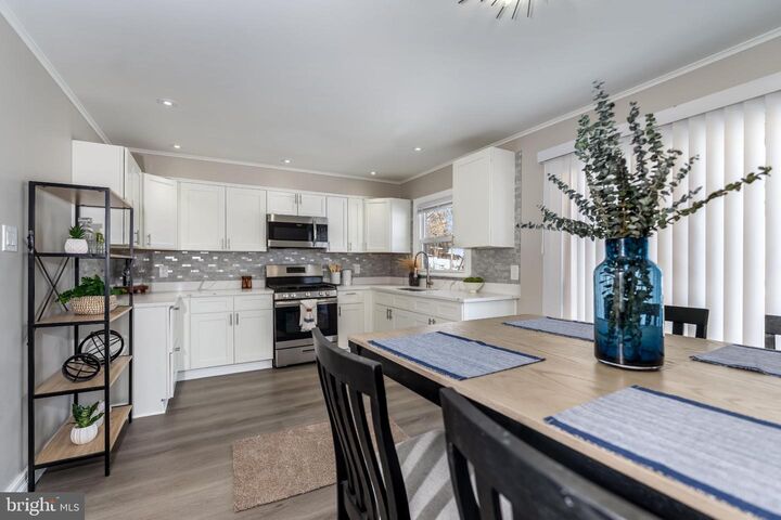 Property Photo:  106 Rutherford Road  PA 17109 