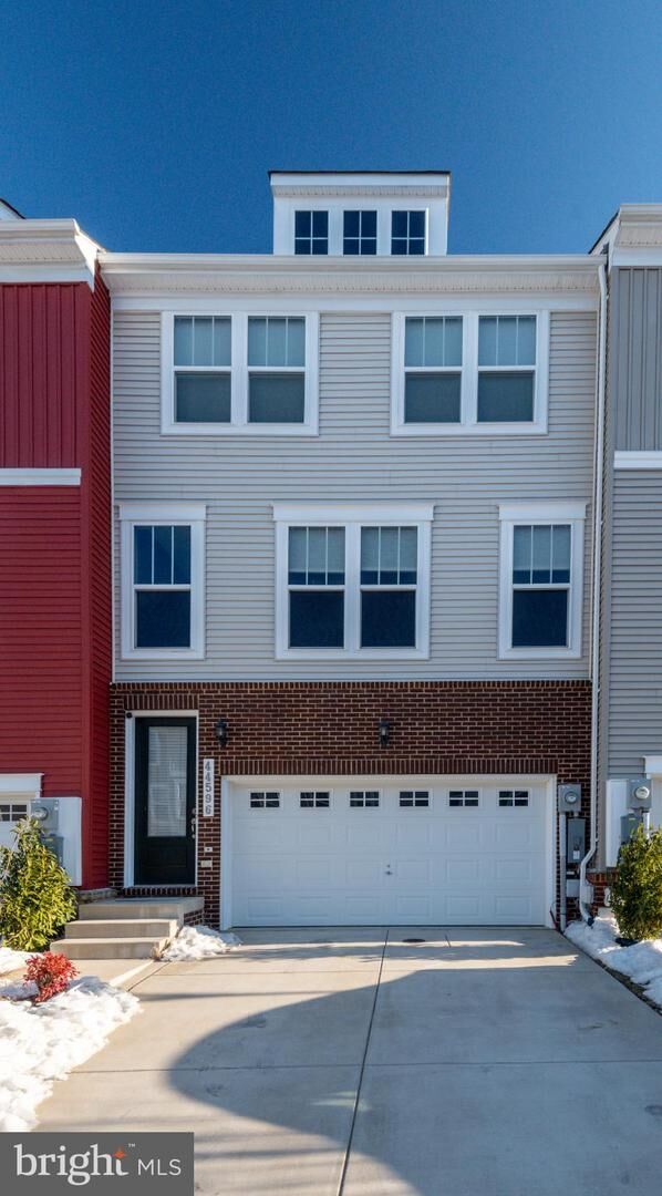 Property Photo:  44596 Nolani Way  MD 20619 