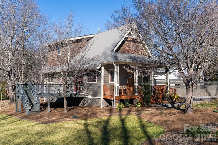 Property Photo:  829 N Oconeechee Avenue  NC 28711 