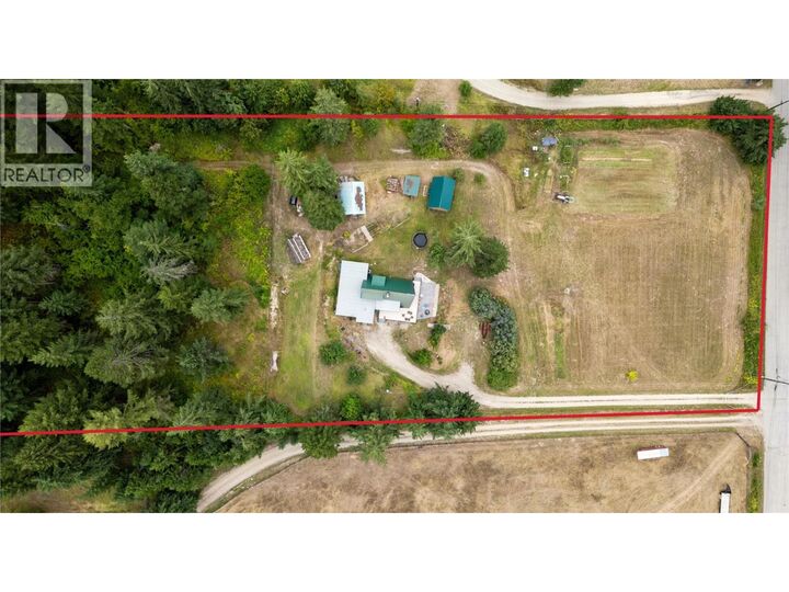 Property Photo: 6551 40 Street Northwest BC V1E 3A5