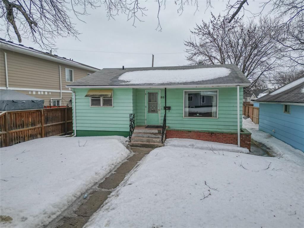 Property Photo:  809 6th Street  MB R7A 3P5 