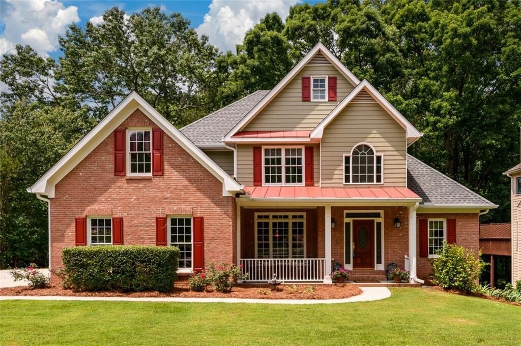 Property Photo:  2430 Harbin Springs Cove  GA 30019 