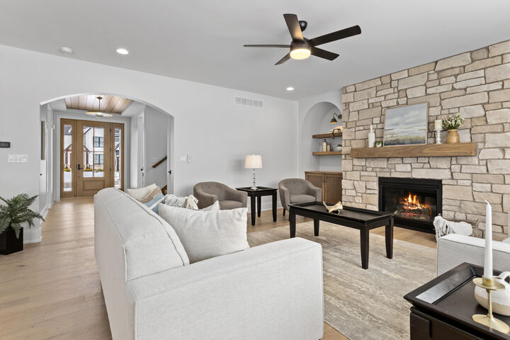 Property Photo:  9720 Dunegrass Way  IN 46373 